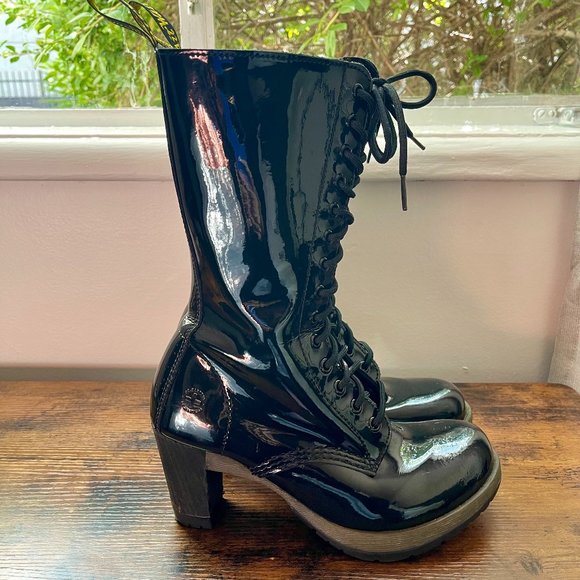 VTG Dr Marten "Dee" Patent Leather Heeled Mid Calf Boots US size 8 (EU39/UK6) - Picture 6 of 14